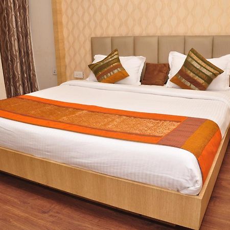 Hotel Mercury Inn By Sonachi Amritsar Ngoại thất bức ảnh