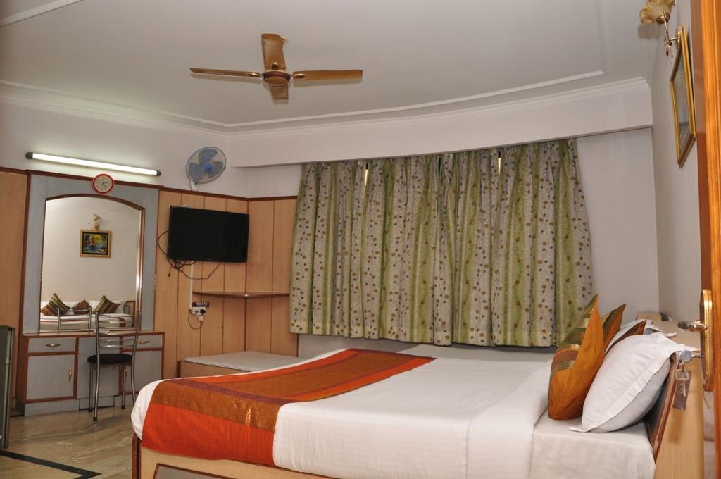 Hotel Mercury Inn By Sonachi Amritsar Ngoại thất bức ảnh